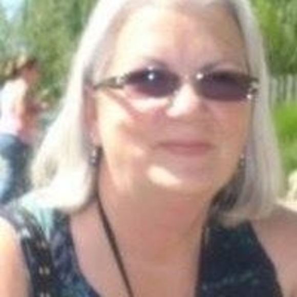 Meet your Posher, Joanne - Picture 1 of 1